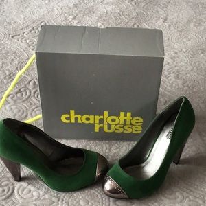 Silver Toe & Green Suede Pumps